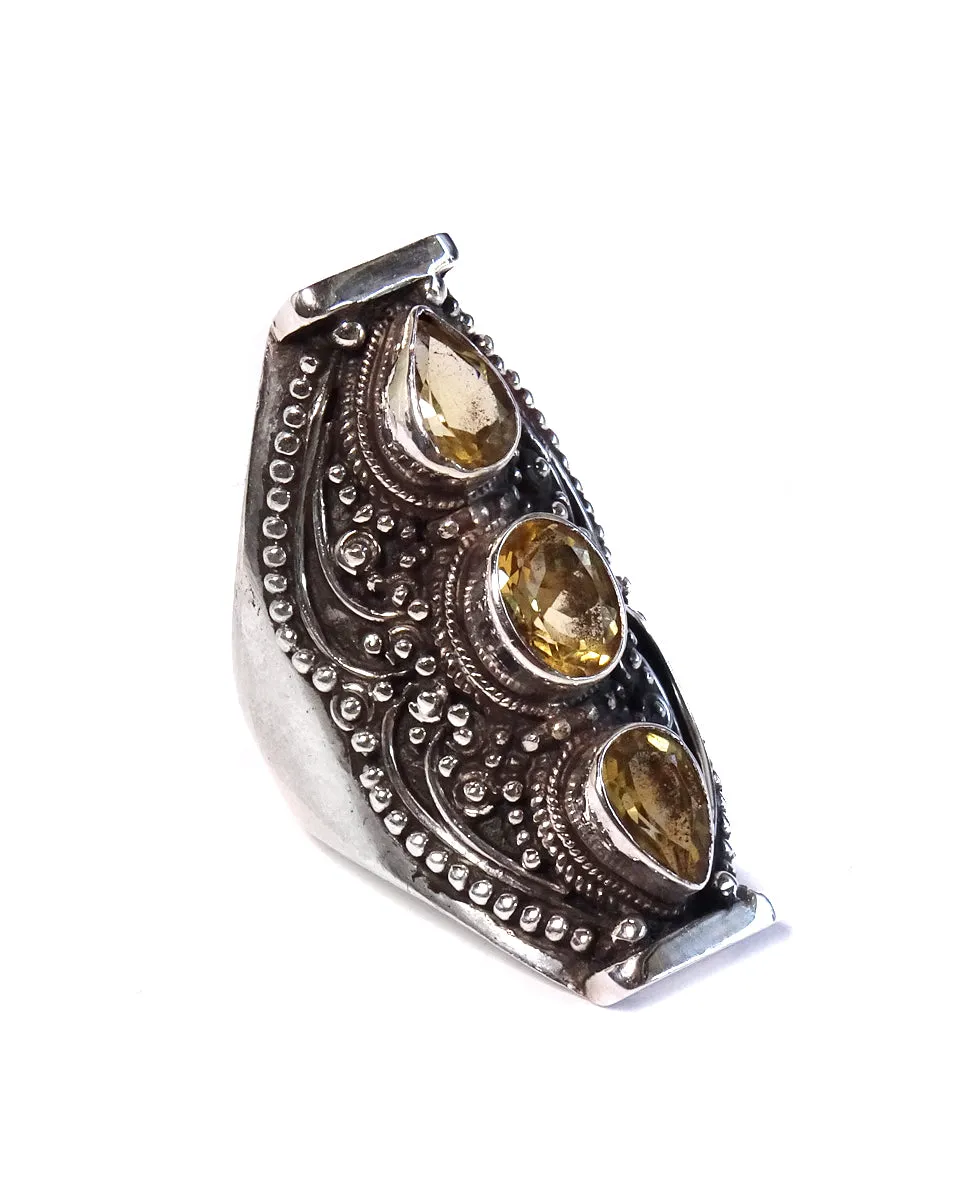 3-Stone Saddle Ring with Filigree