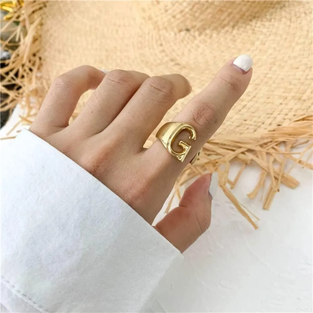 KeyStyle Bold Initial Letter Rings Adjustable, GoldChic Jewelry Women Gold Statement Ring Personalized Engraved Womens Open Signet Ring for Party (Gold, White Gold, Black)