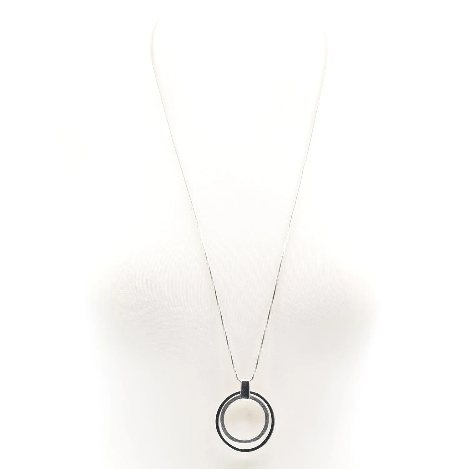 Layered circle pendants on long snake chain