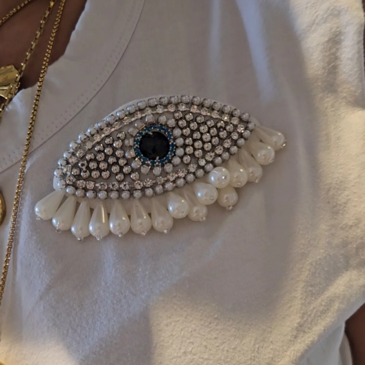 Matia brooch