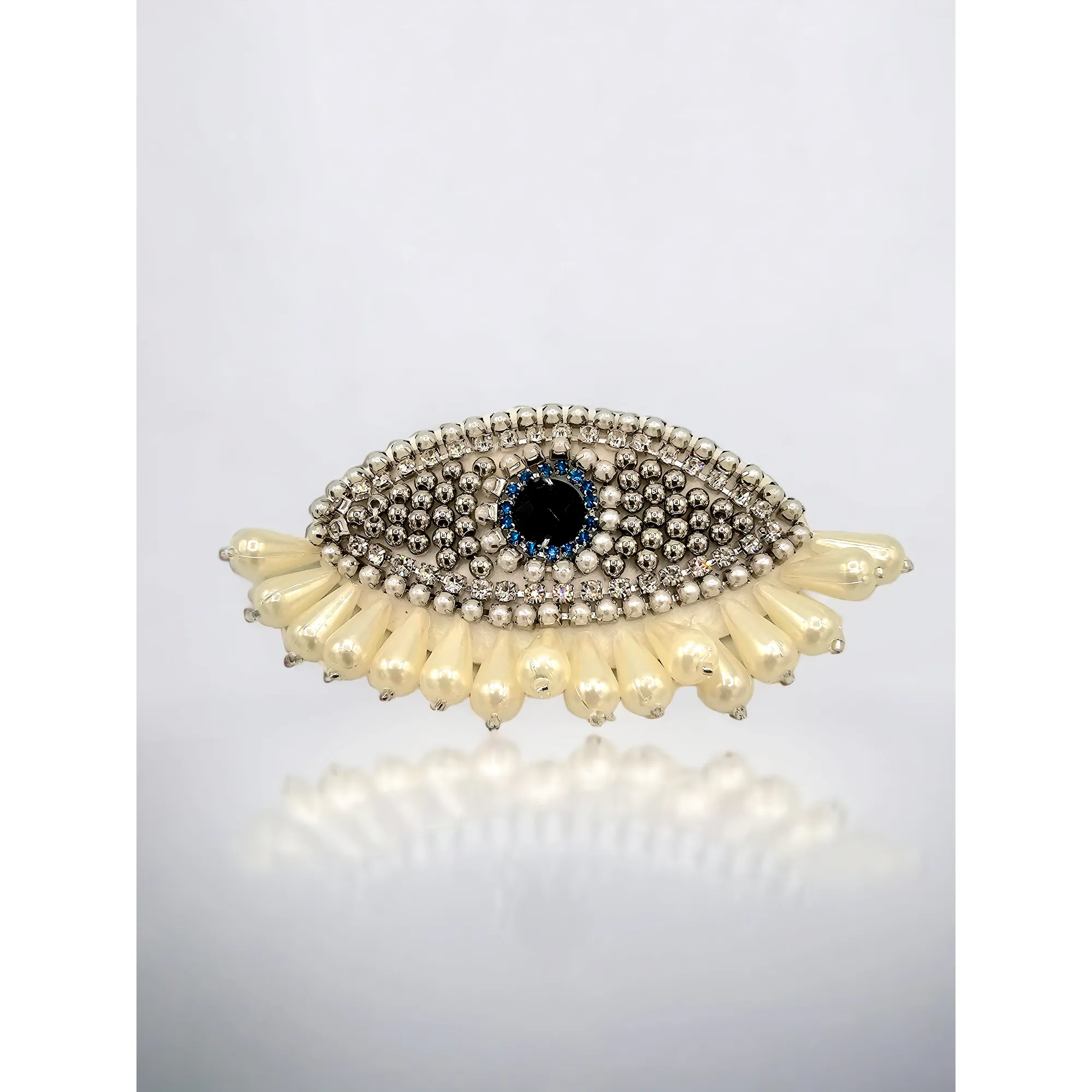 Matia brooch