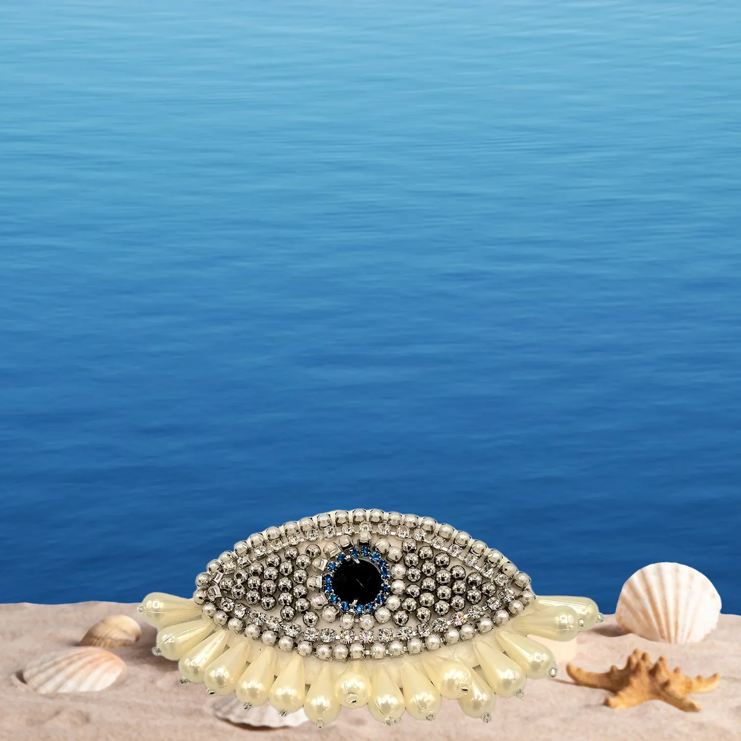 Matia brooch