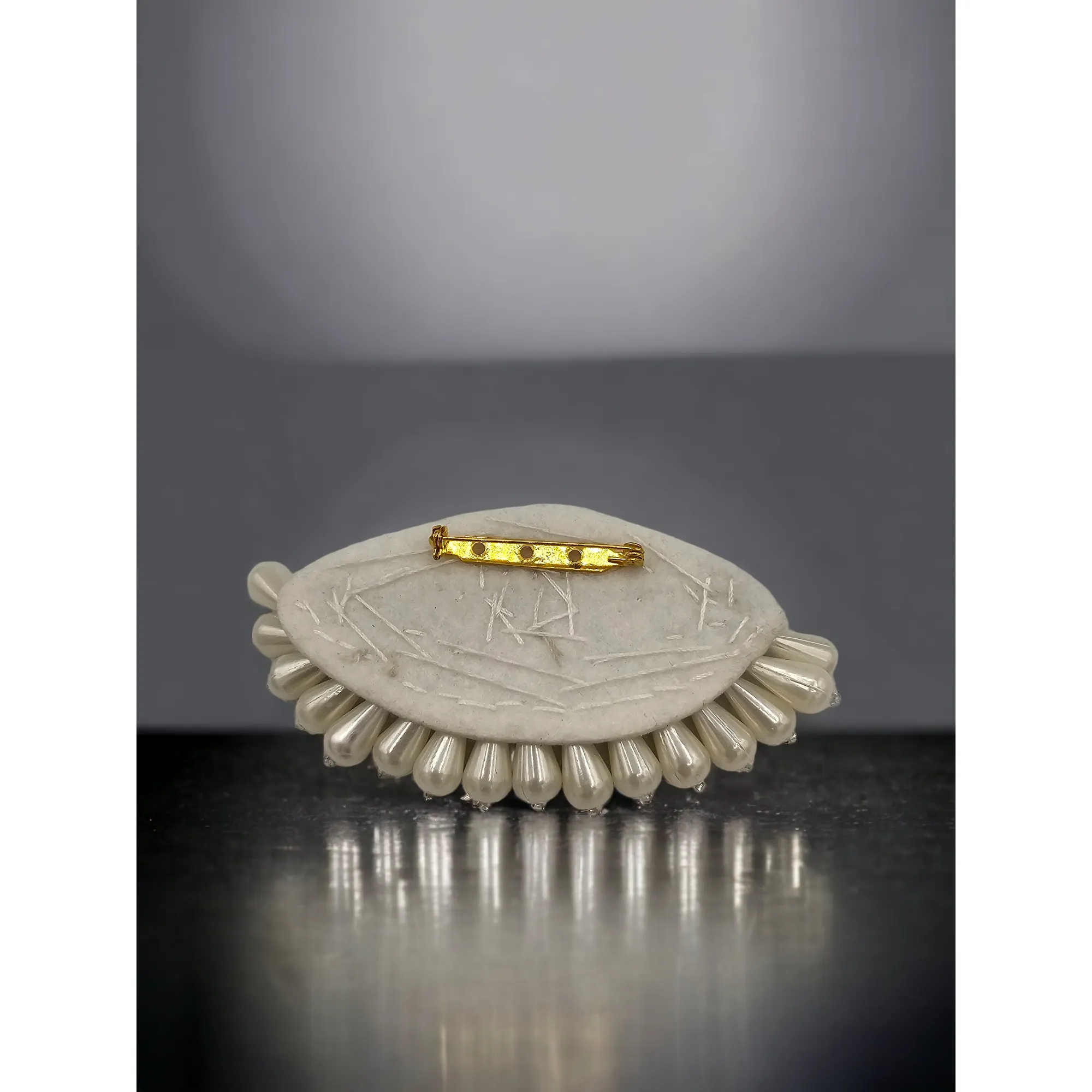 Matia brooch