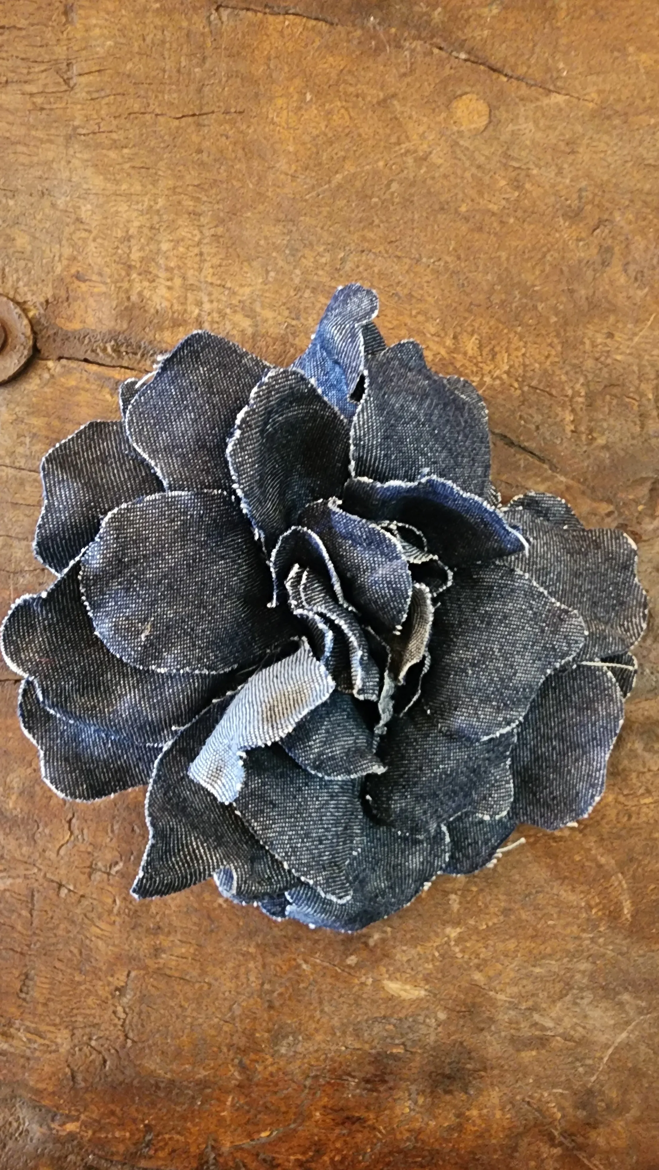 New York Hand crafted flower brooch - Denim