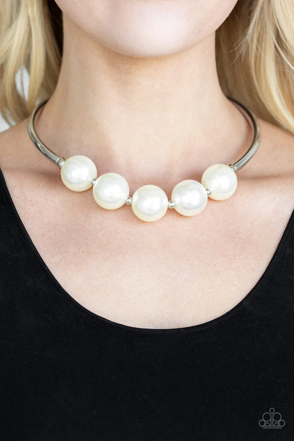 Paparazzi Necklace ~ Welcome To Wall Street - White